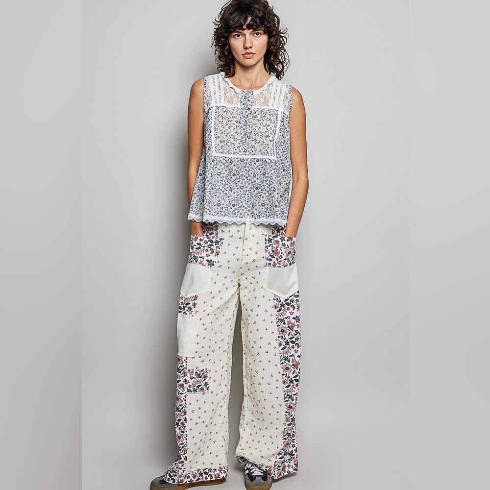 POL Off White Printed Lace Back Sleeveless Boutique Top🛍️